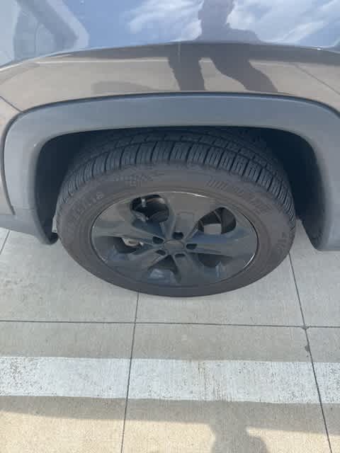 Thumbnail: 2019 Jeep Compass - 9