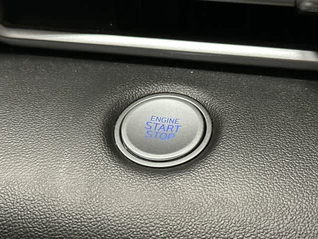 Thumbnail: 2023 Hyundai Elantra - 10