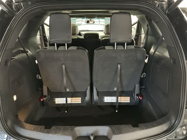 Thumbnail: 2015 Ford Explorer - 26