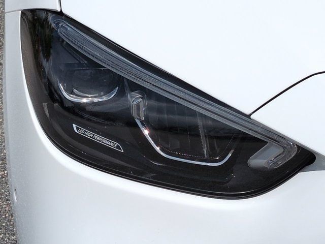 2025 Mercedes-Benz C-Class Sedan C 300 - Photo 10
