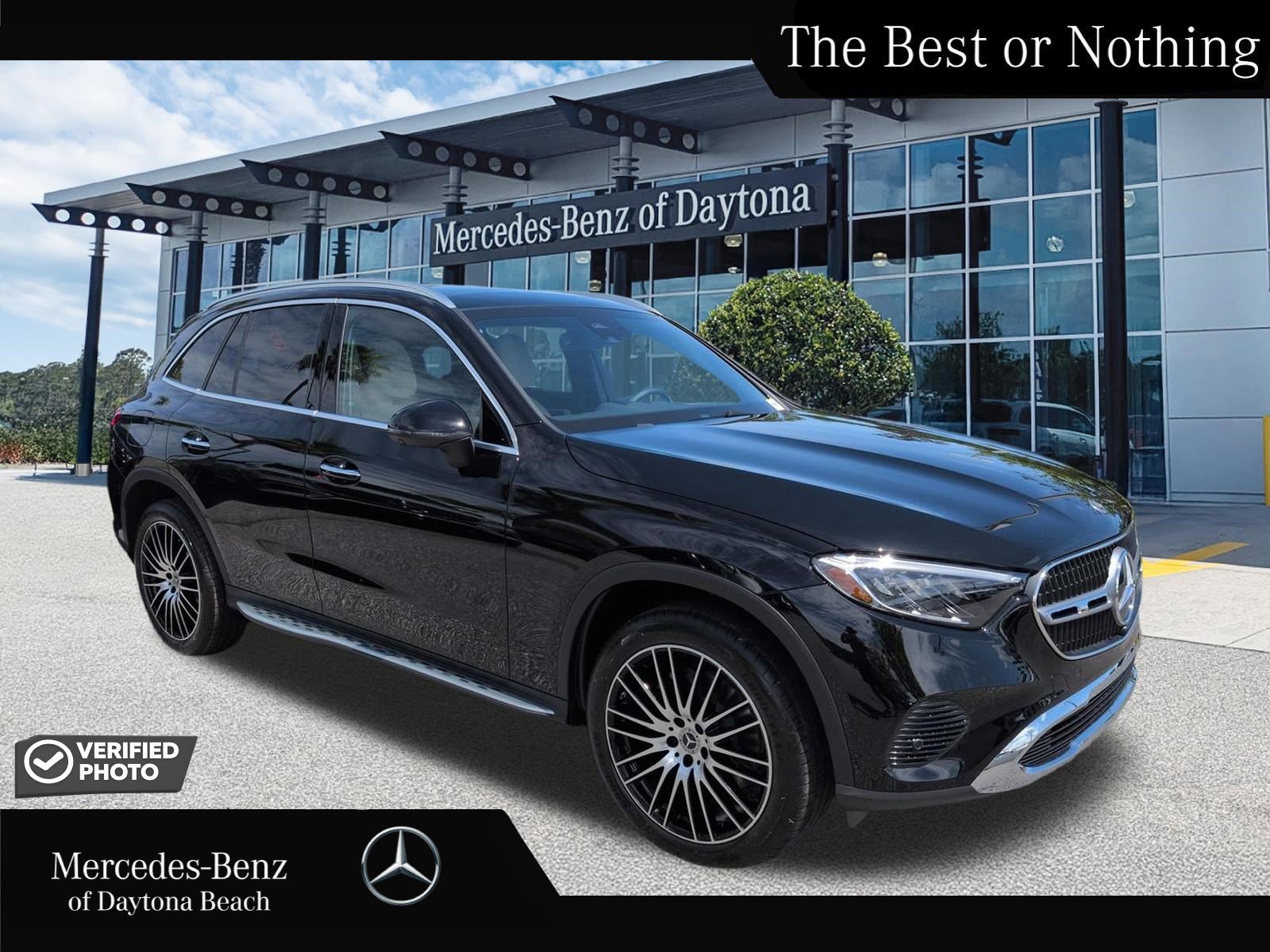 2026 Mercedes-Benz GLC GLC 300's photo