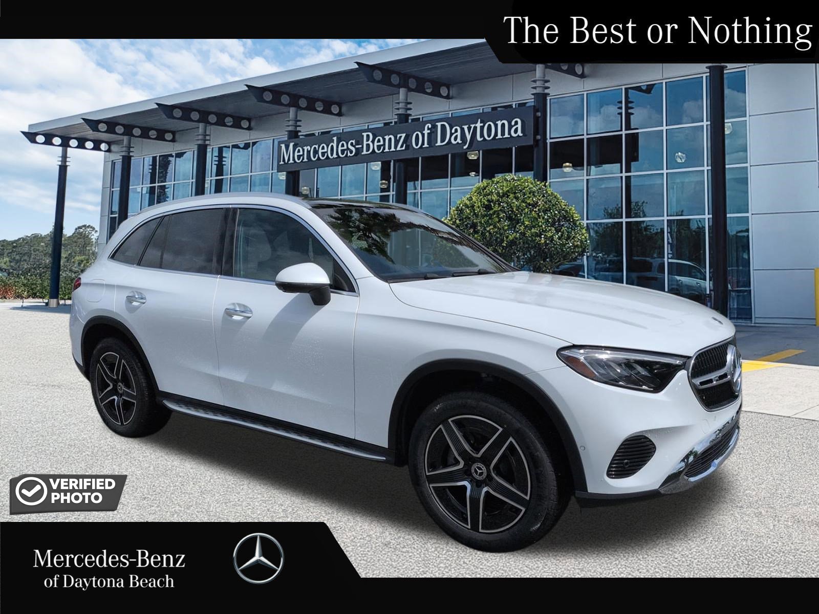 2026 Mercedes-Benz GLC GLC 300's photo