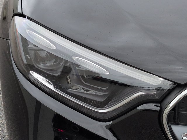 2026 Mercedes-Benz GLC Base - Photo 9