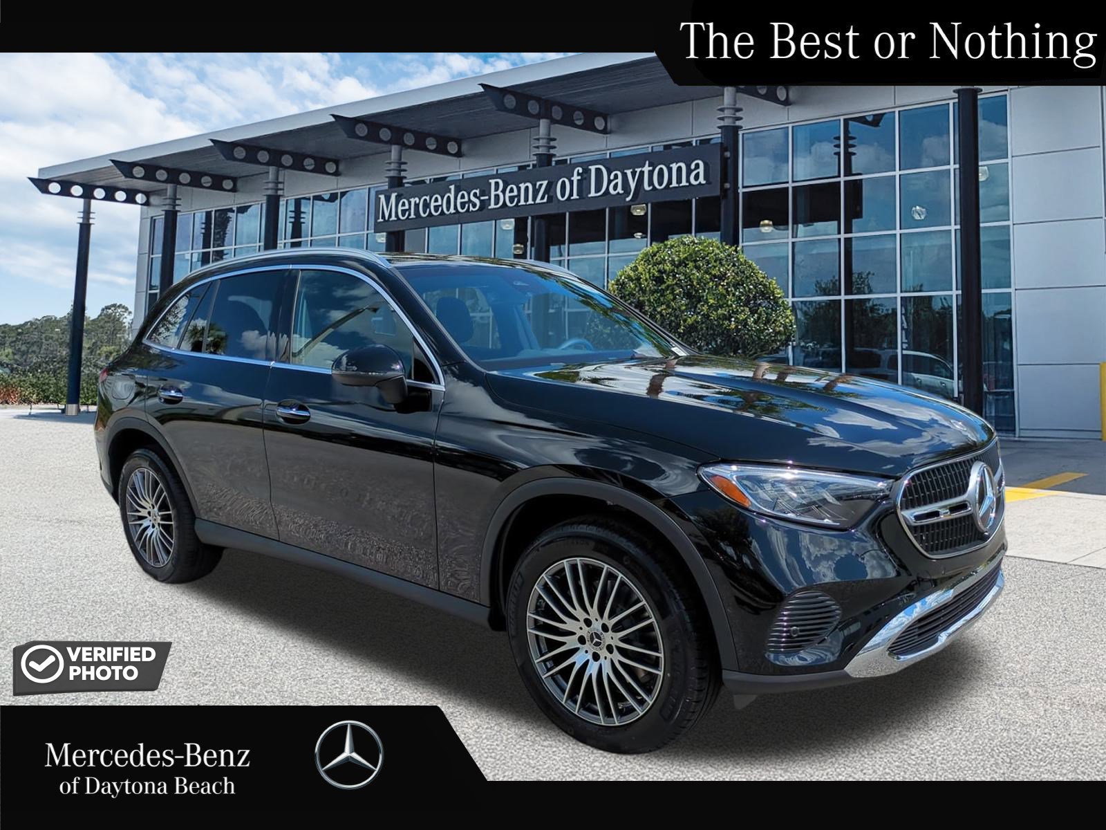 2026 Mercedes-Benz GLC GLC 300's photo