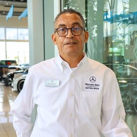 Staff member Mohamed "Mo" Mashak from ID_492423