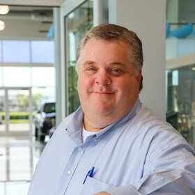 Staff member Dan Barber from ID_f7288e