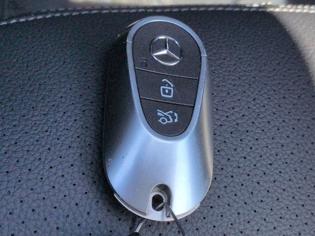 2025 Mercedes-Benz C-Class Sedan C 300 - Photo 28