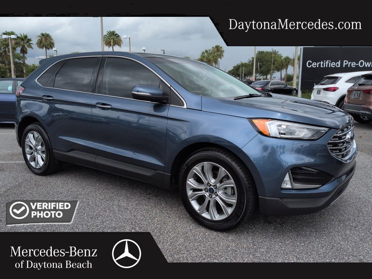 2019 Ford Edge Titanium's photo