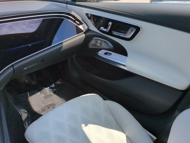 2026 Mercedes-Benz E-Class E350 - Photo 16
