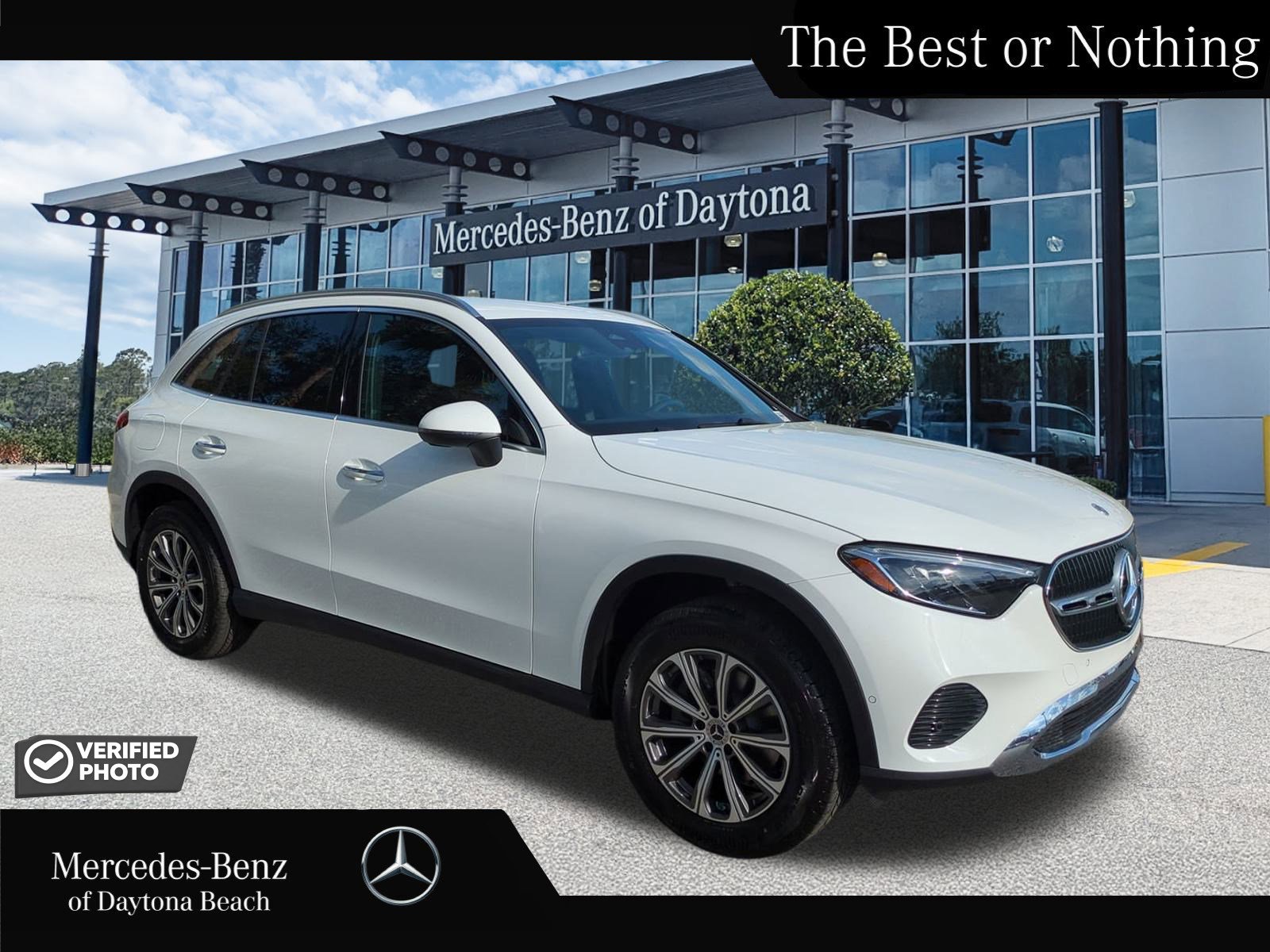 2026 Mercedes-Benz GLC GLC 300's photo