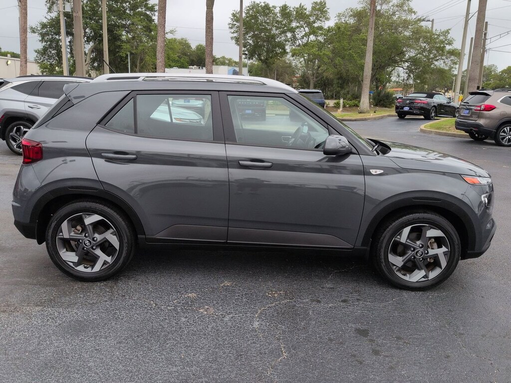 Certified 2023 Hyundai Venue SEL SEL IVT