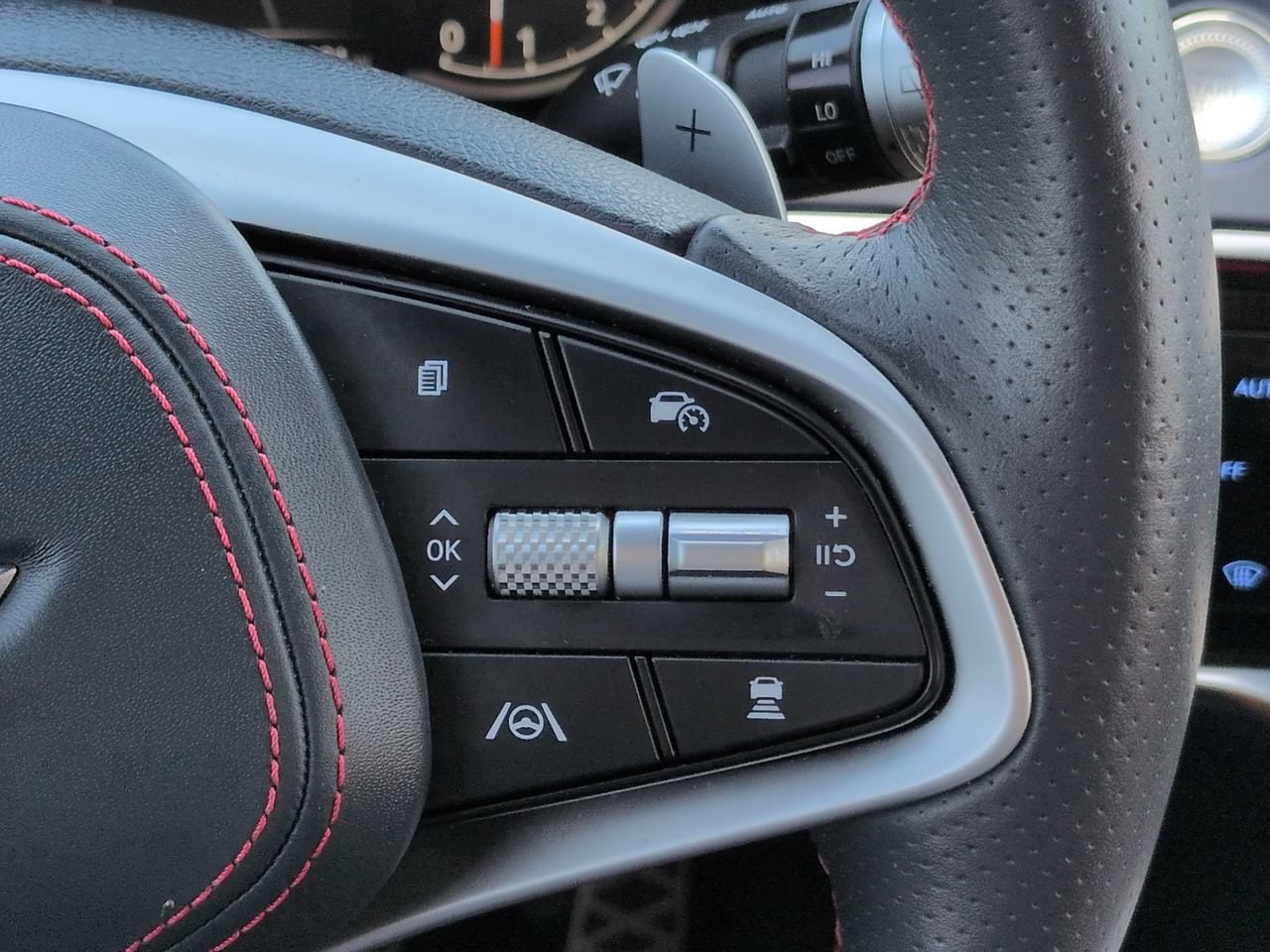2025 GENESIS GV70 Sport - Photo 27