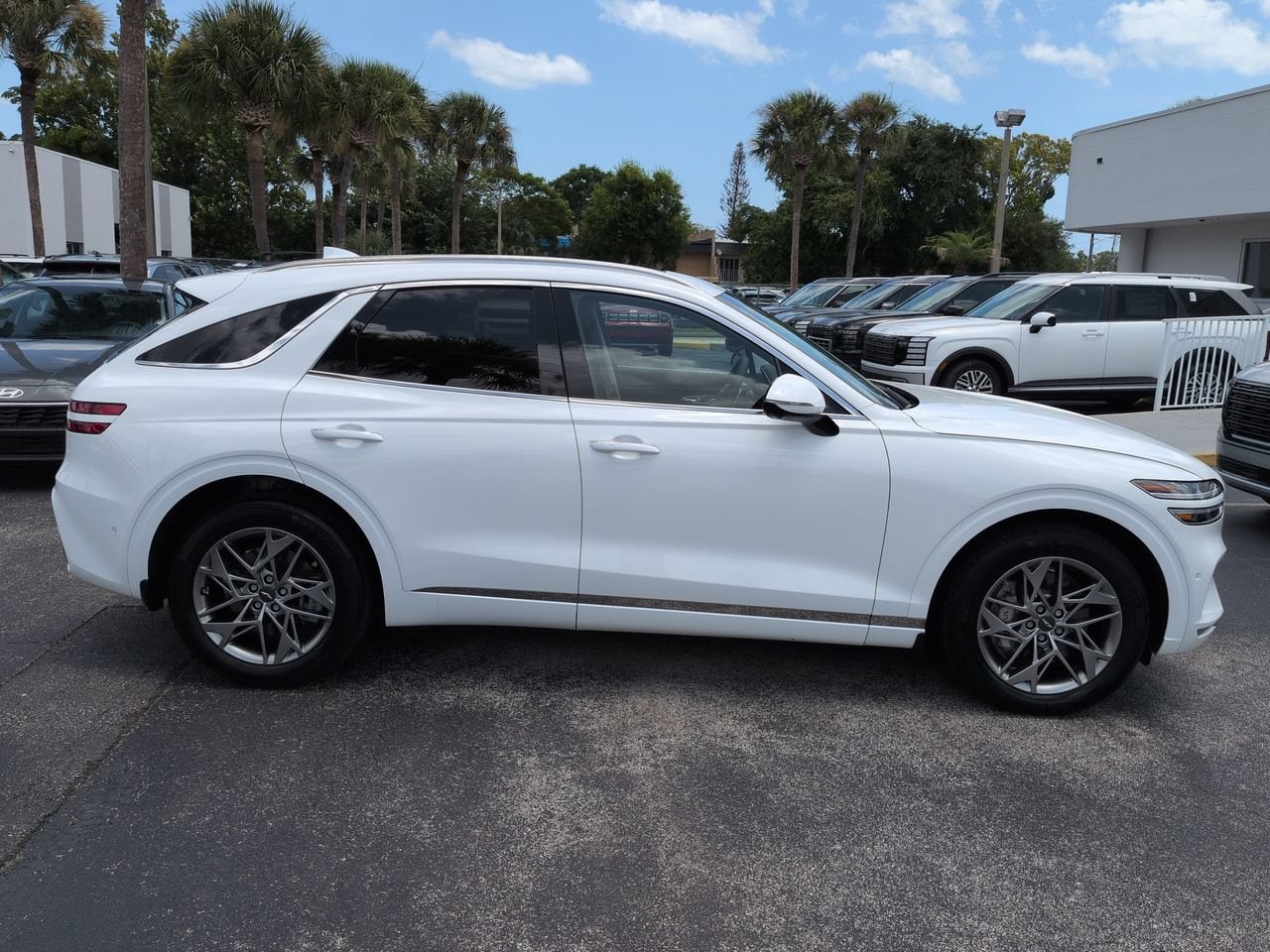 2023 GENESIS GV70 Standard - Photo 3