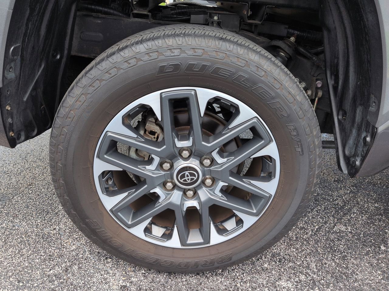2022 Toyota Tundra Limited - Photo 11