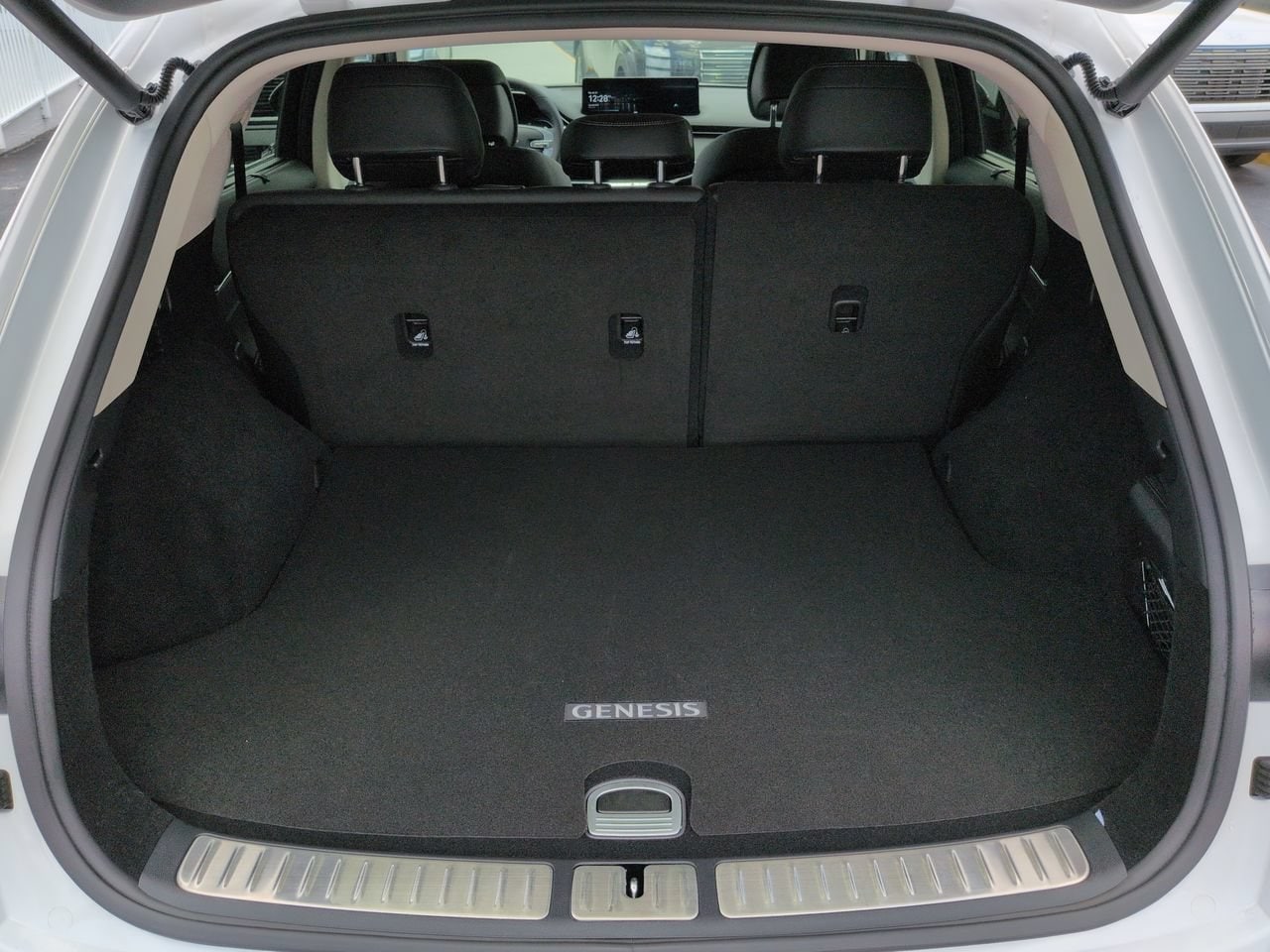 2023 GENESIS GV70 Standard - Photo 13