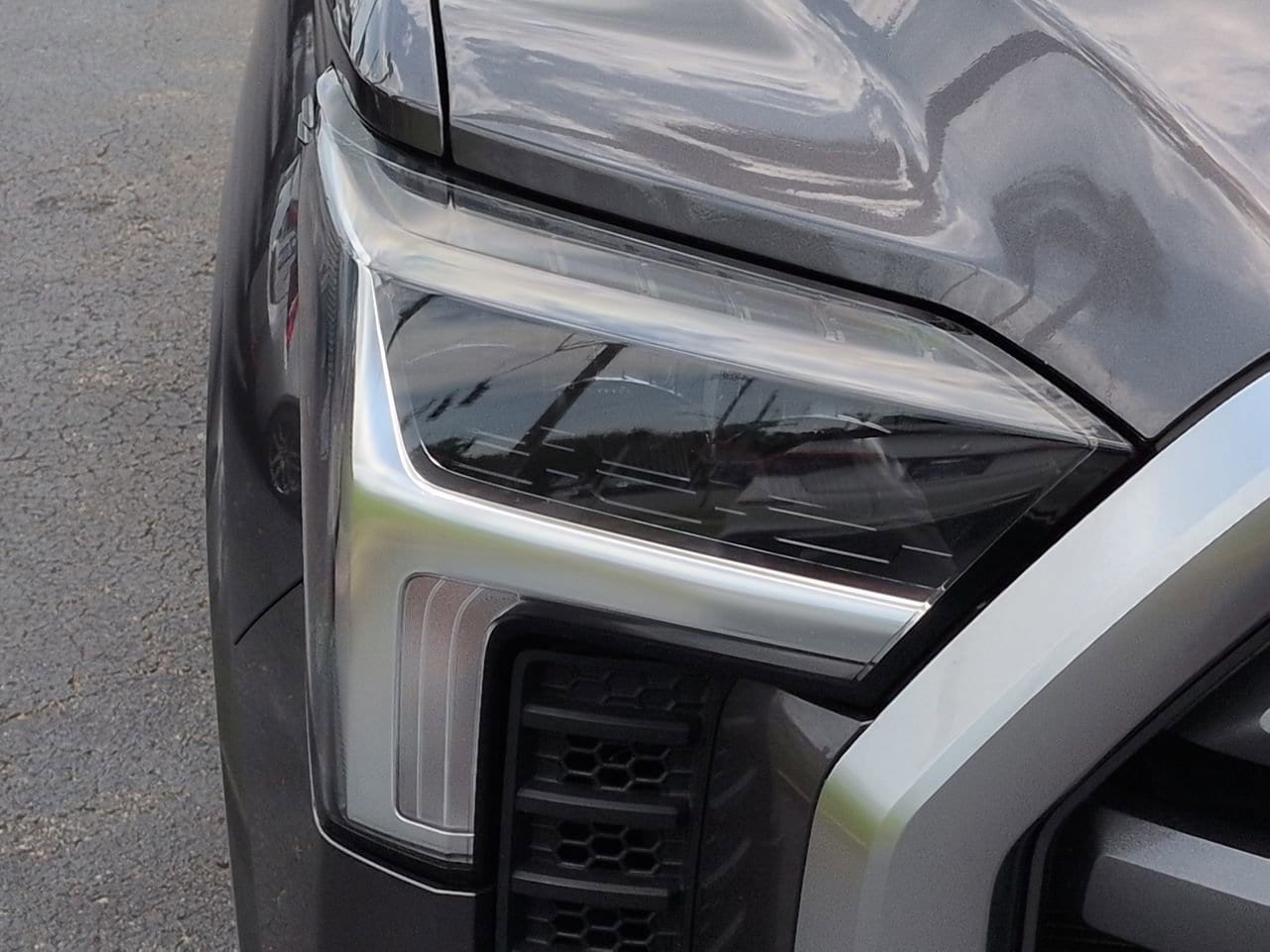 2022 Toyota Tundra Limited - Photo 10