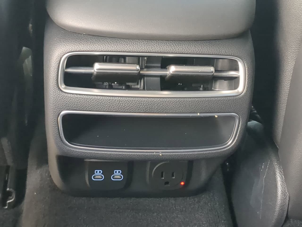 2026 GENESIS GV70 Sport Advanced - Photo 14