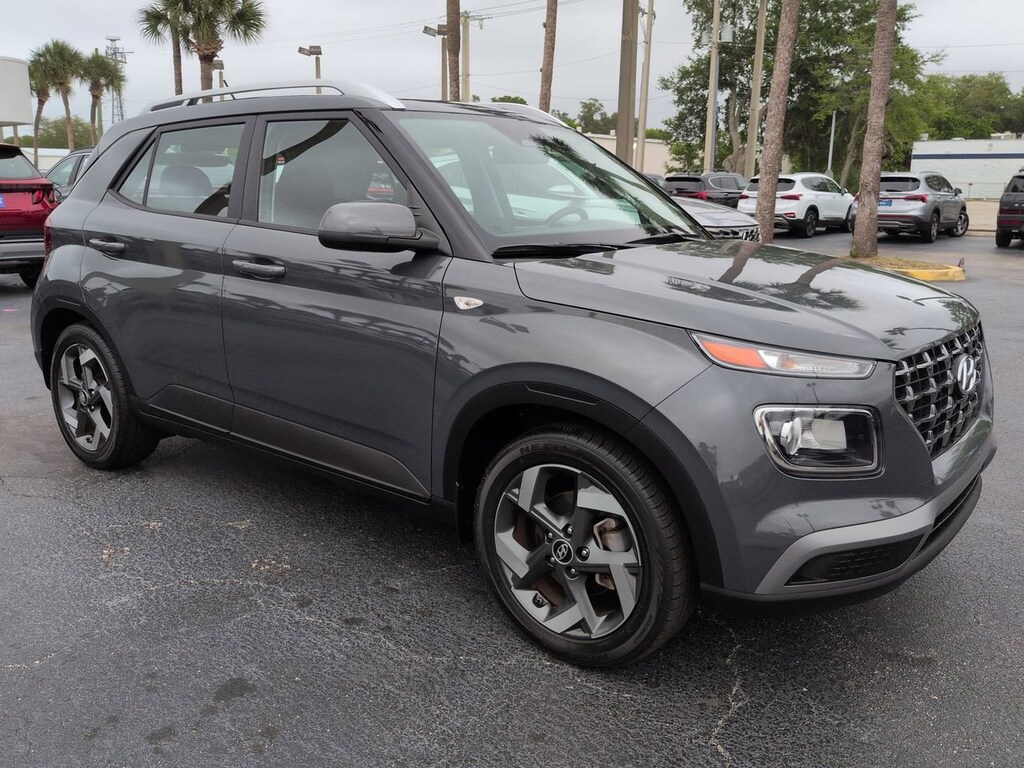 Certified 2023 Hyundai Venue SEL SEL IVT