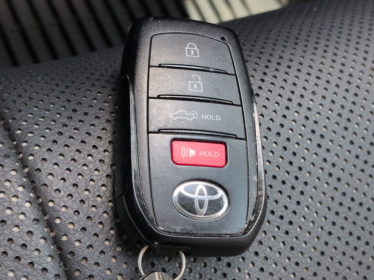 2022 Toyota Tundra Limited - Photo 28