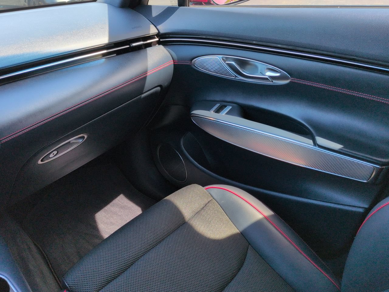2025 GENESIS GV70 Sport - Photo 17