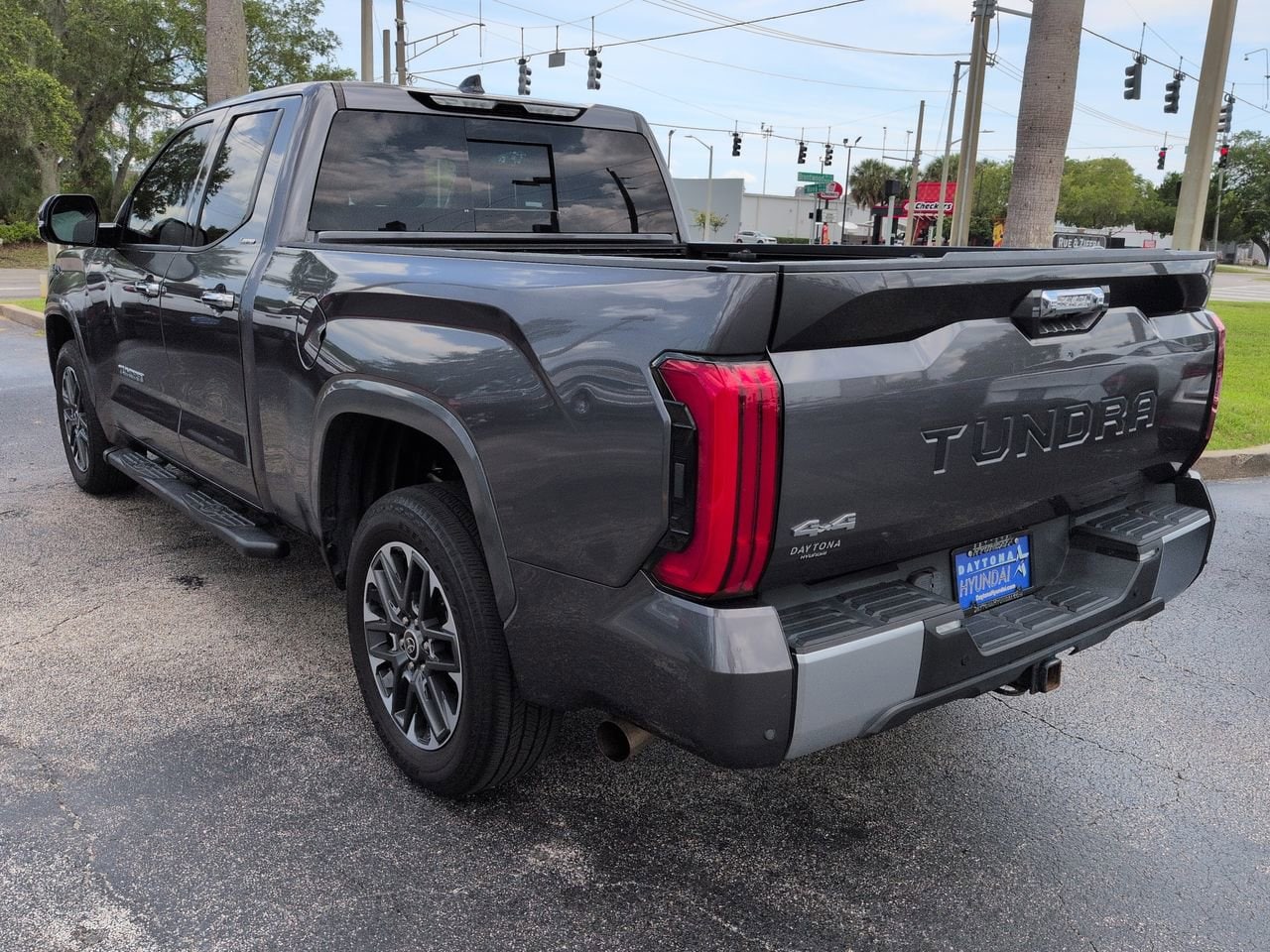 2022 Toyota Tundra Limited - Photo 6