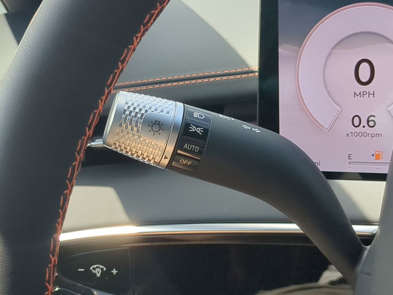 2026 GENESIS GV70 Sport Advanced - Photo 28