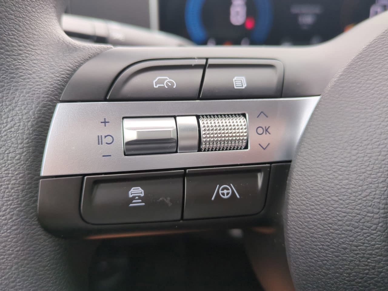 2025 Hyundai Tucson SEL - Photo 22