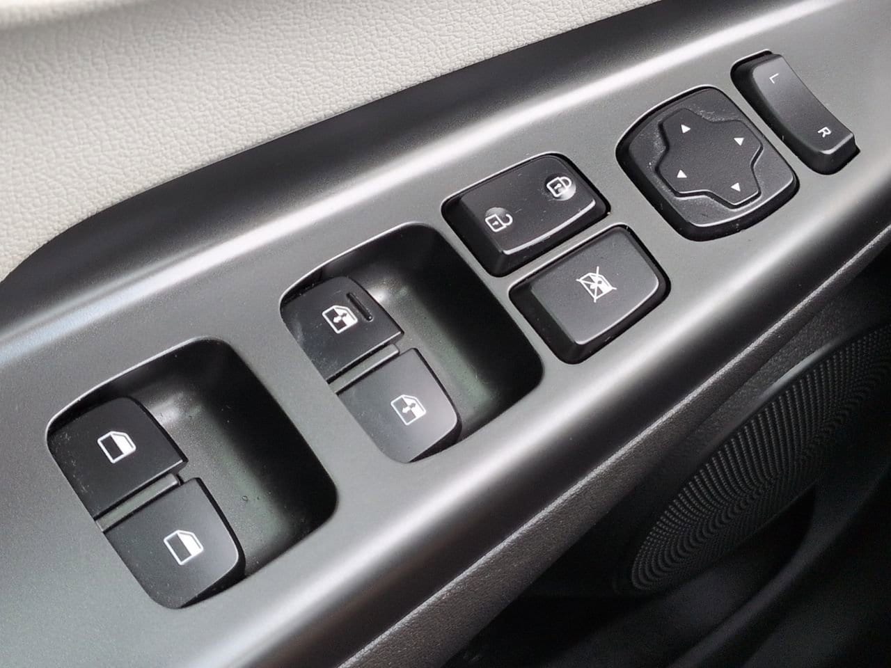 2022 Hyundai Kona SEL - Photo 24