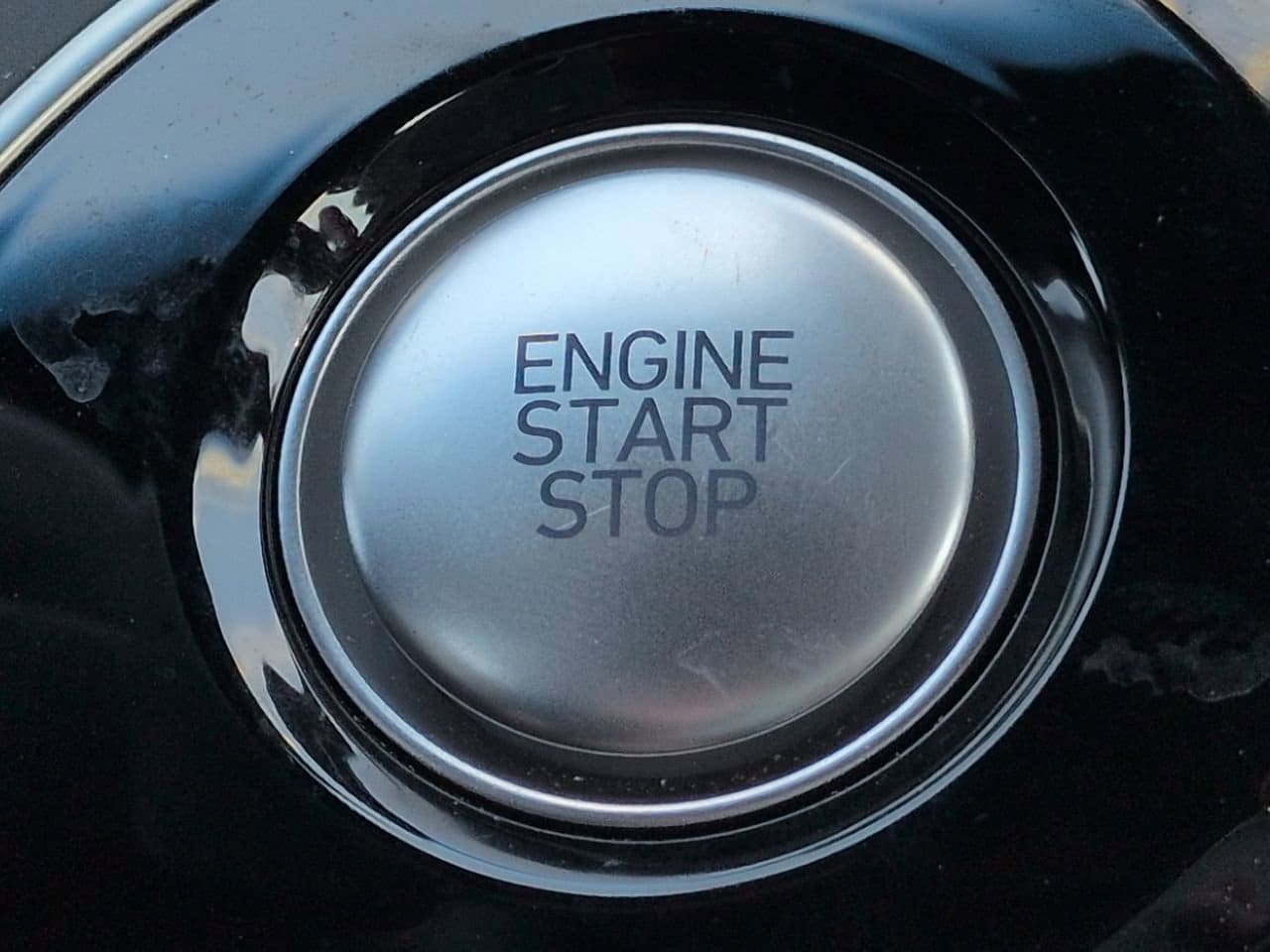 2023 GENESIS G70 Standard - Photo 27