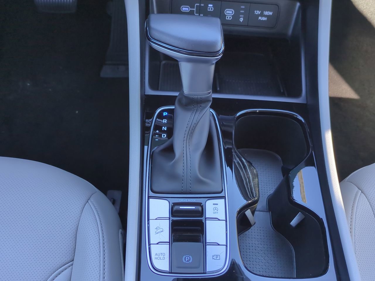 2025 Hyundai Tucson SEL Convenience - Photo 19
