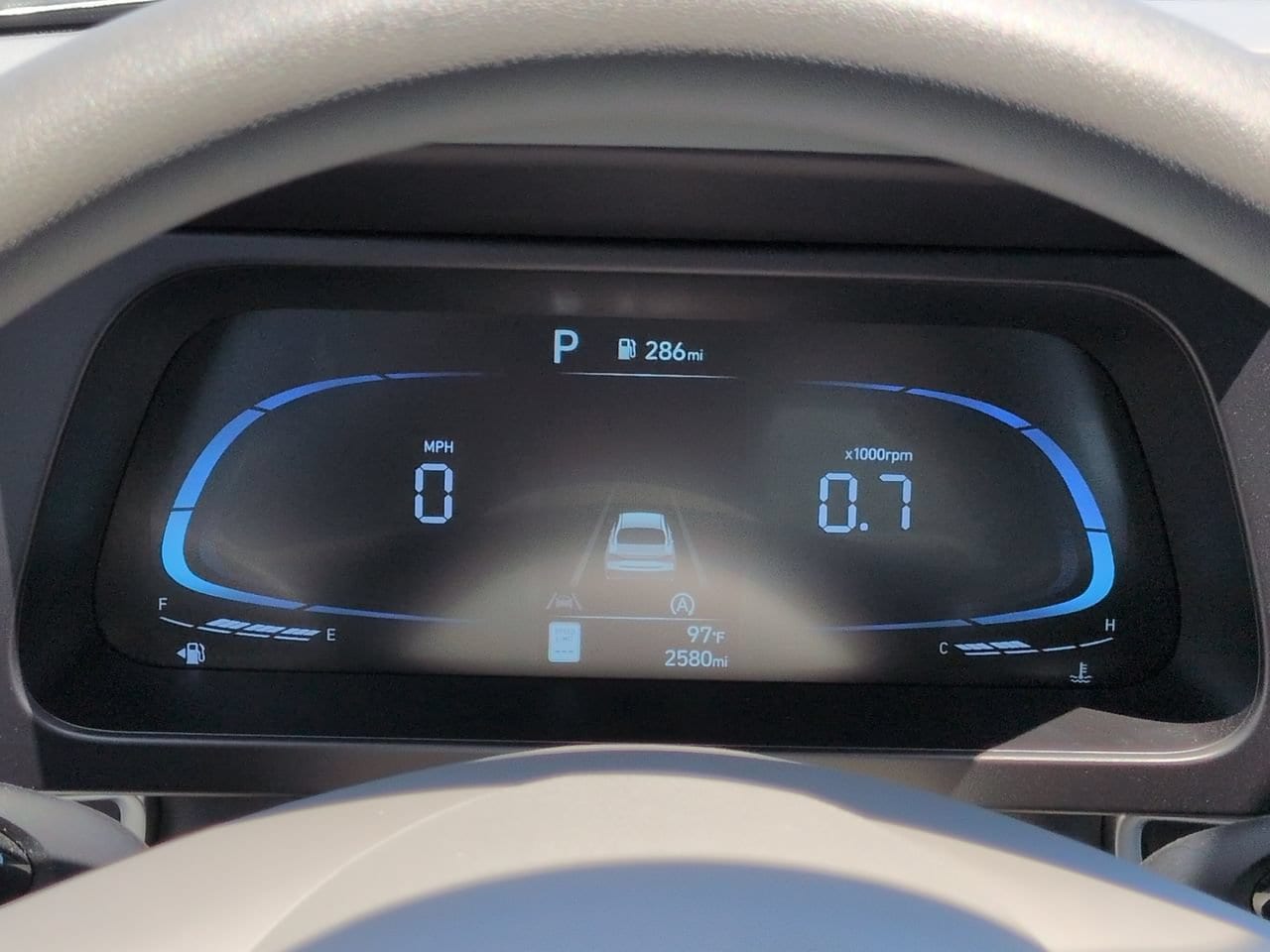 2025 Hyundai Elantra SE - Photo 24