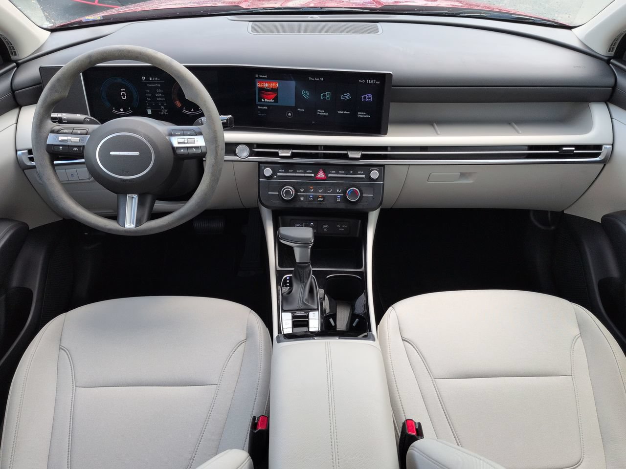 2025 Hyundai Tucson SE - Photo 15
