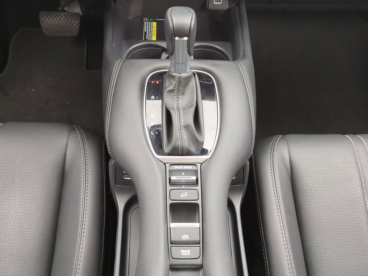2025 Honda HR-V EX-L - Photo 19
