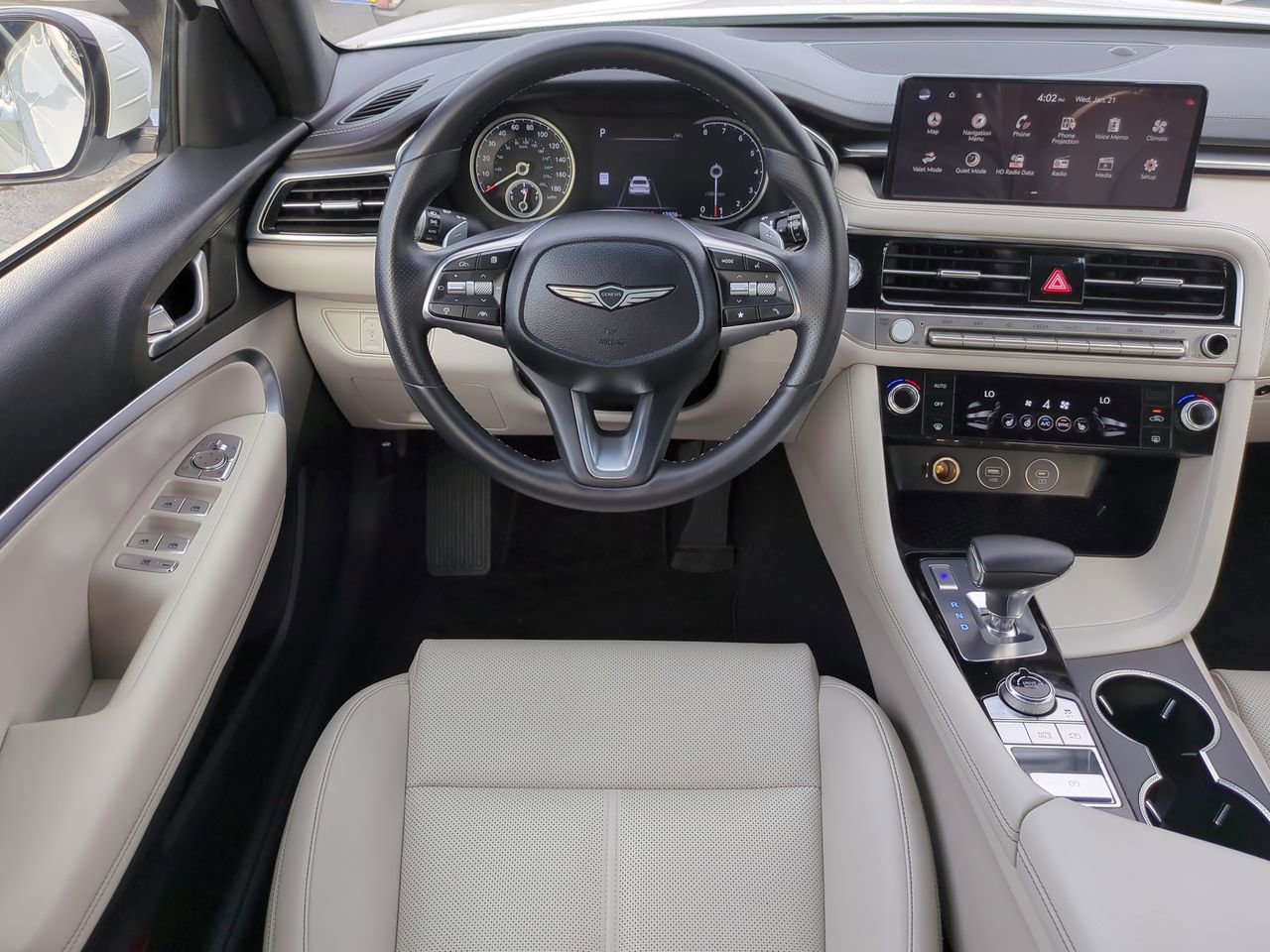 2025 GENESIS G70 Standard - Photo 14