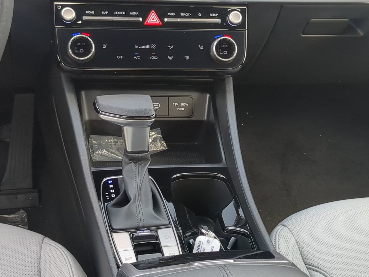 2026 Hyundai Santa Cruz SEL - Photo 19