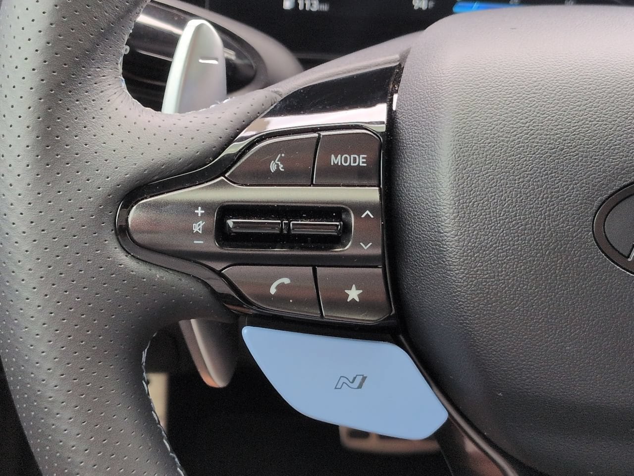 2025 Hyundai Elantra N - Photo 24