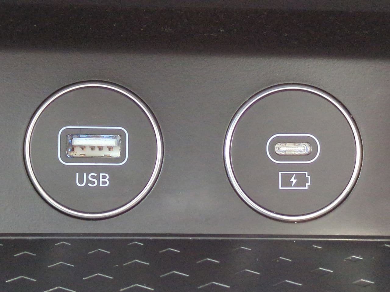 2025 GENESIS G70 Standard - Photo 20