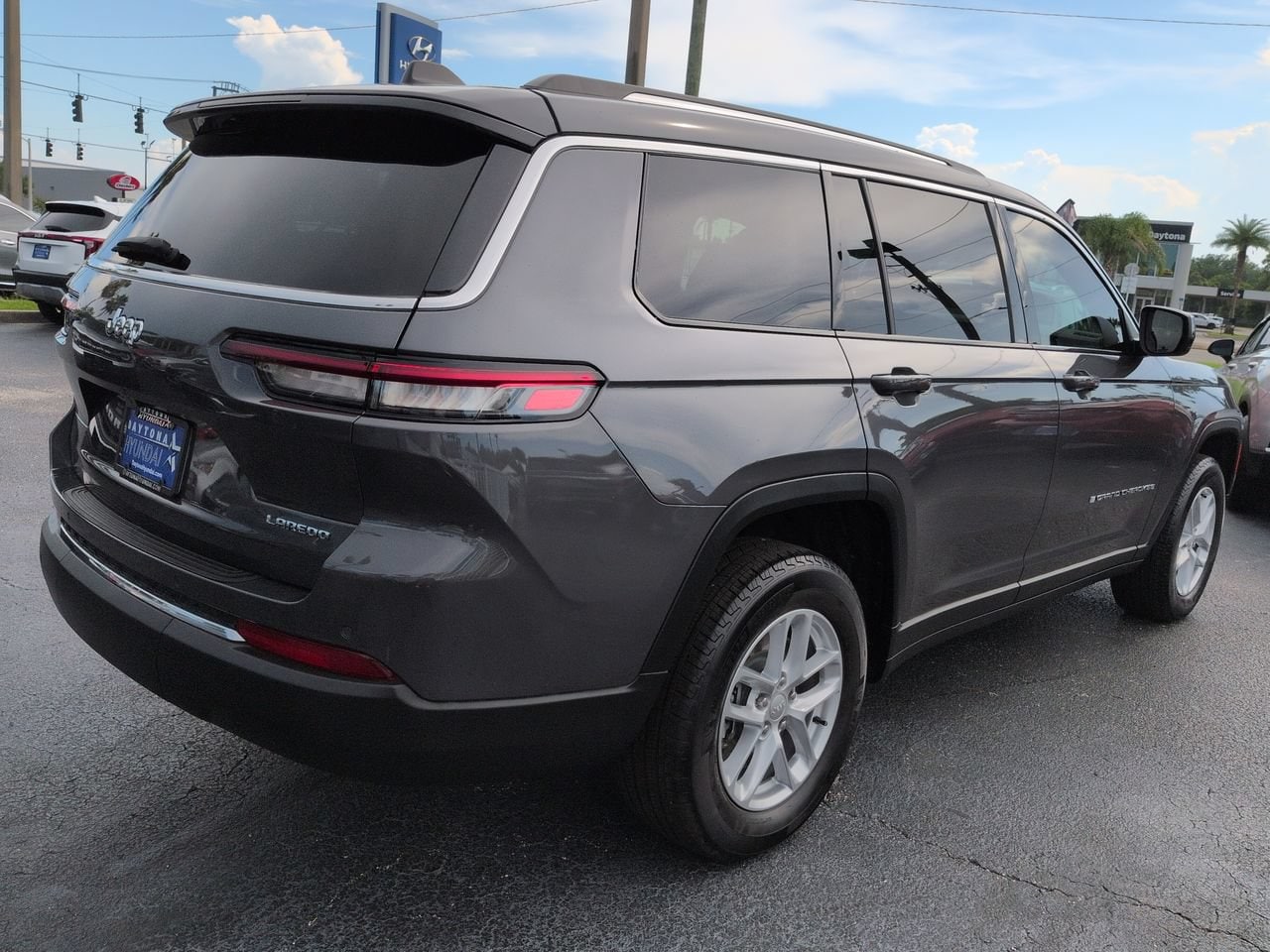 2023 Jeep Grand Cherokee L Laredo - Photo 4