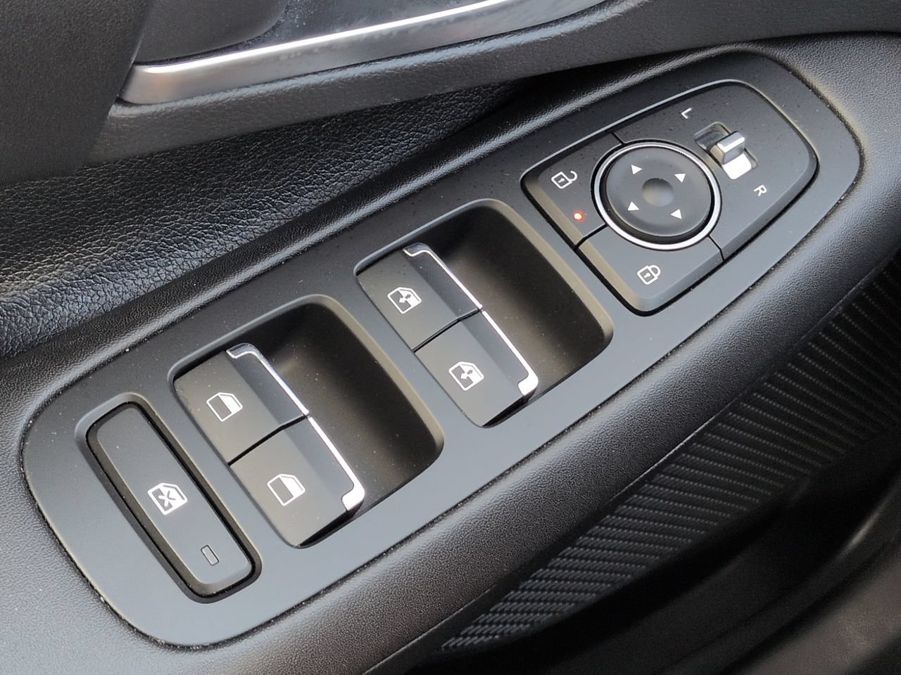 2024 Hyundai Sonata SEL - Photo 22