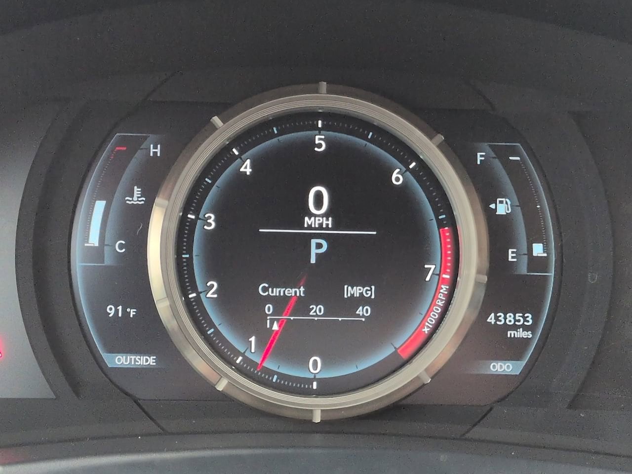 2016 Lexus IS 350 - Photo 26