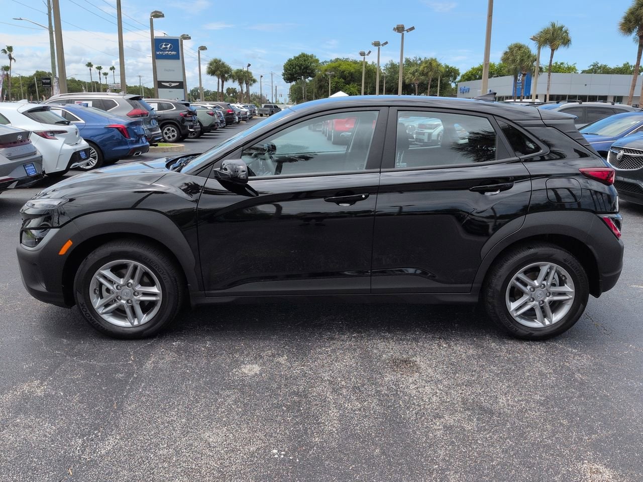 2023 Hyundai Kona SE - Photo 7