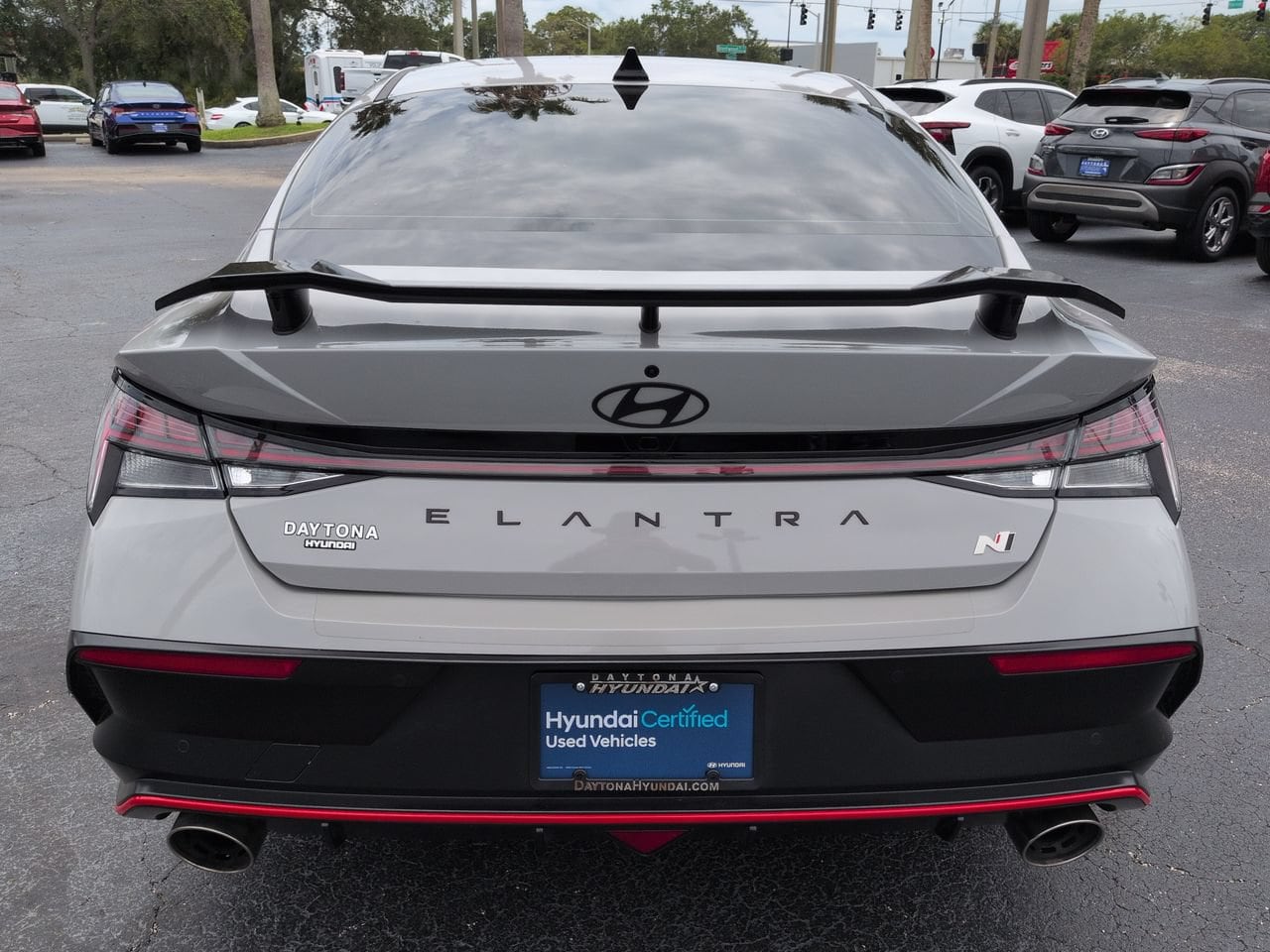 2025 Hyundai Elantra N - Photo 5