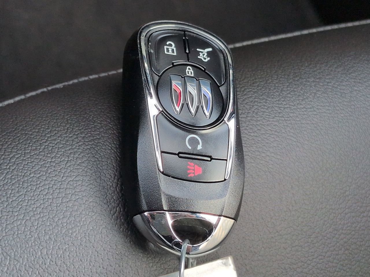 2024 Buick Envista Sport Touring - Photo 28