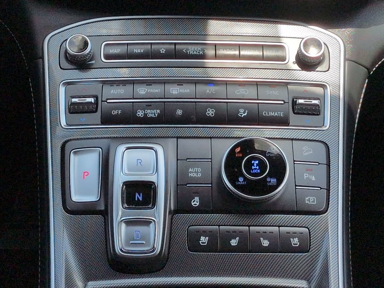 2023 Hyundai Santa Fe Limited HEV - Photo 19