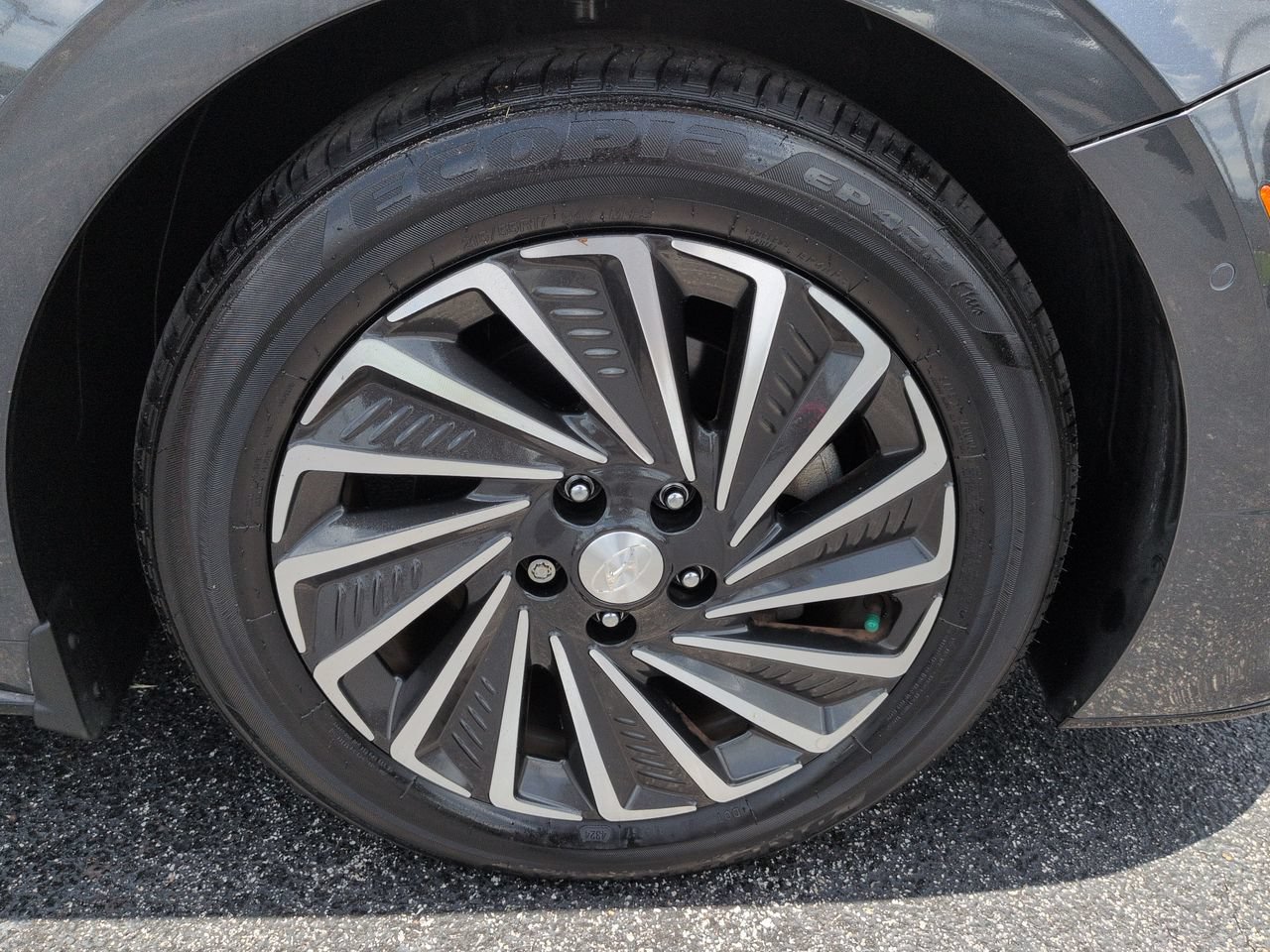 2023 Hyundai Sonata Hybrid Limited - Photo 11