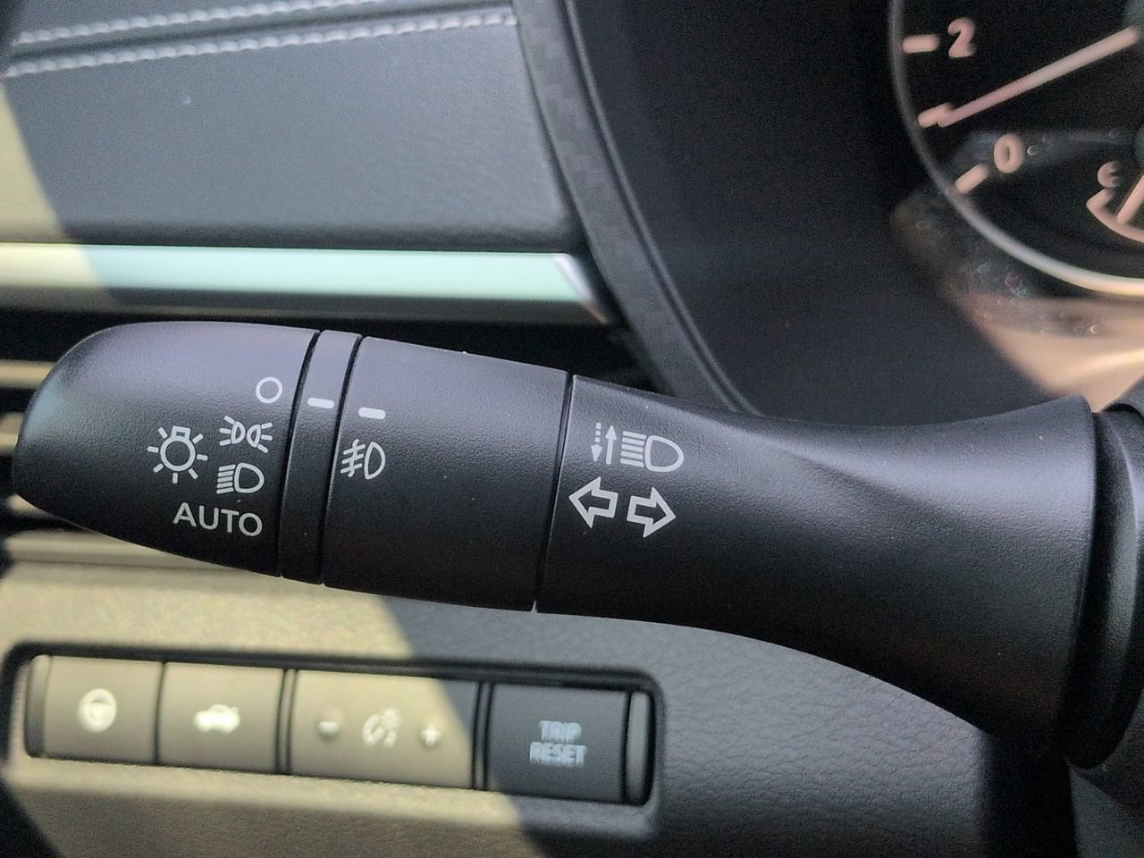 2019 Nissan Altima SV - Photo 26