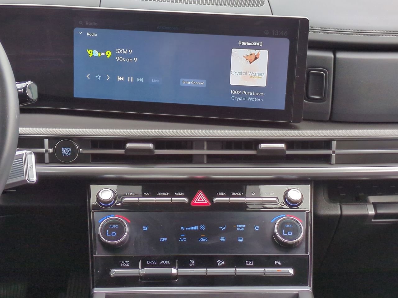 2025 Hyundai Santa Fe SEL - Photo 18