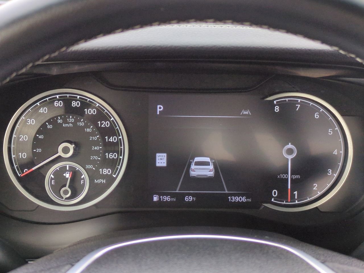 2025 GENESIS G70 Standard - Photo 25