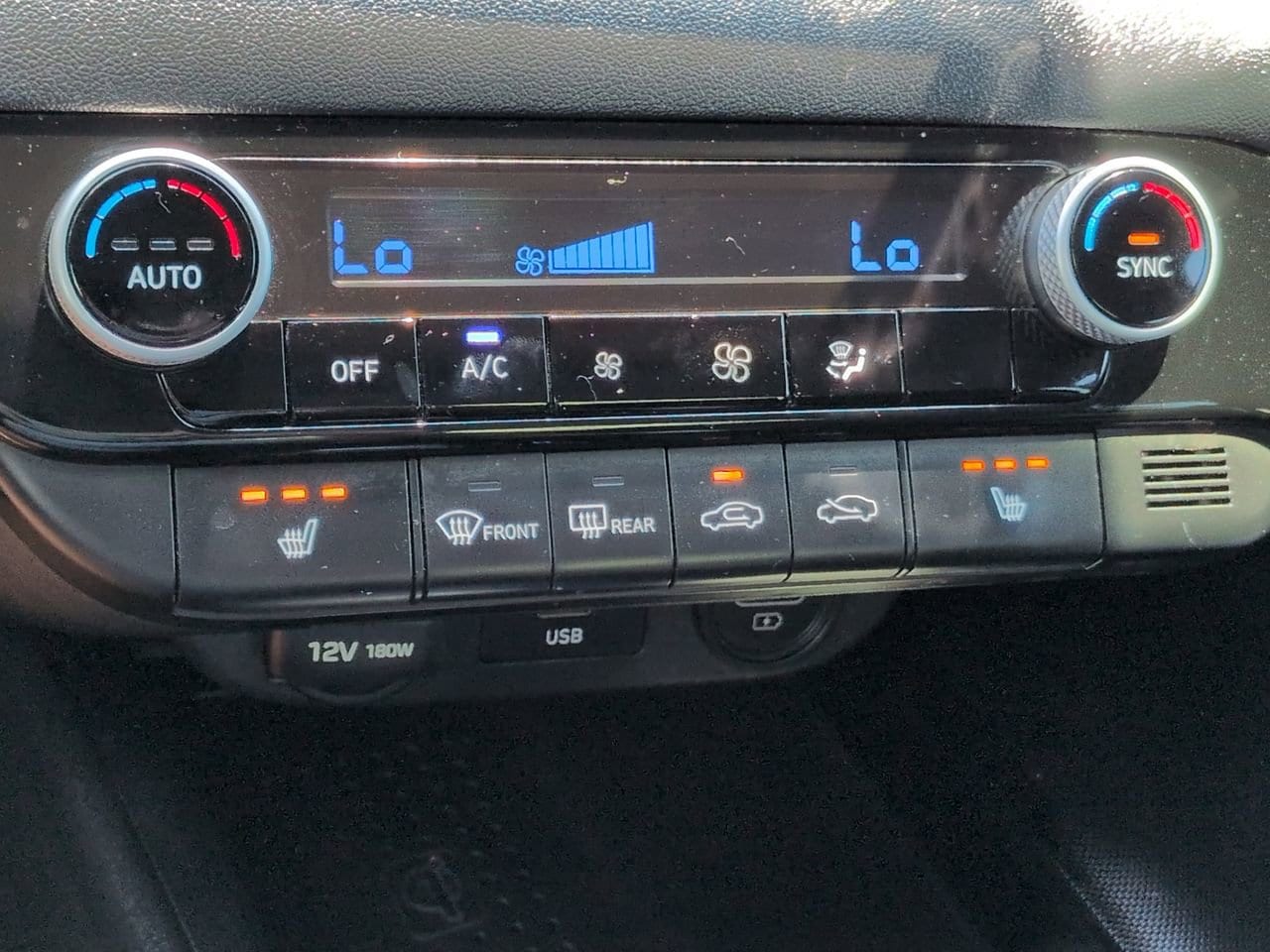 2021 Hyundai Elantra SEL - Photo 21