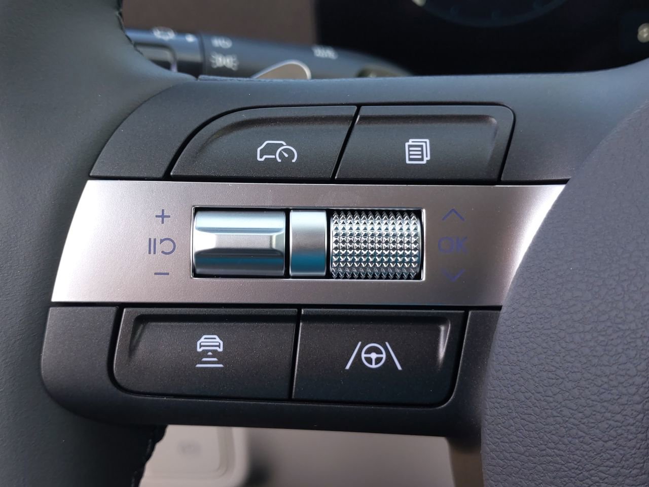 2024 Hyundai Kona Limited - Photo 25